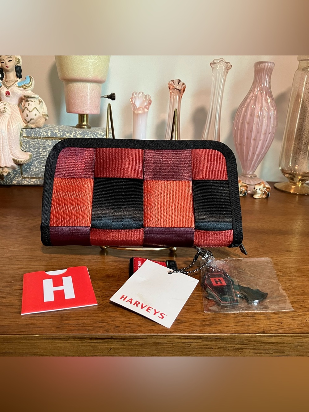 Harveys Seatbelt Vamp Classic Wallet